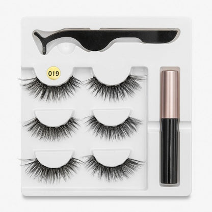 Fashion-Forward Magnetic False Eyelashes